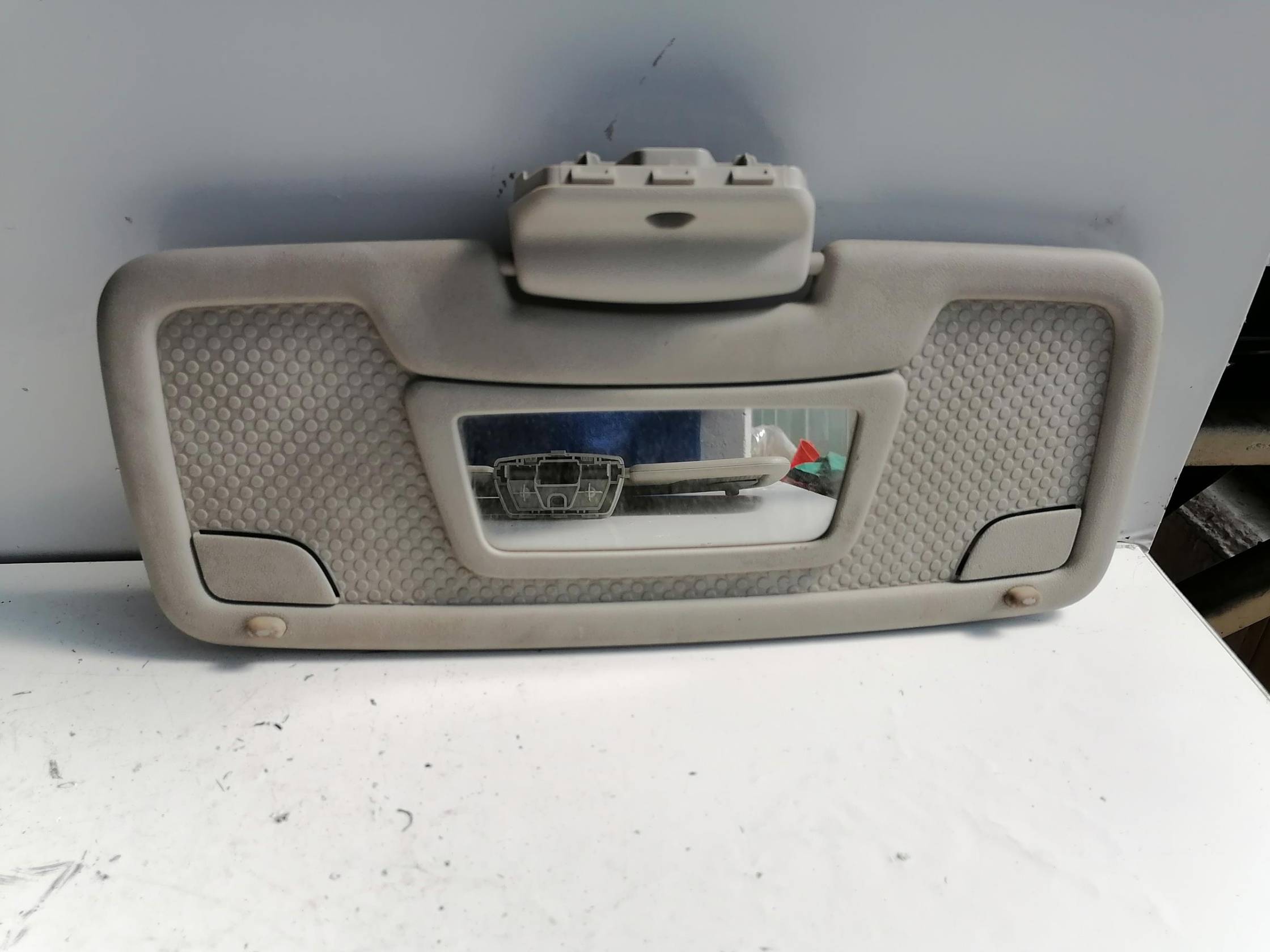 Aletta parasole parabrezza sx.